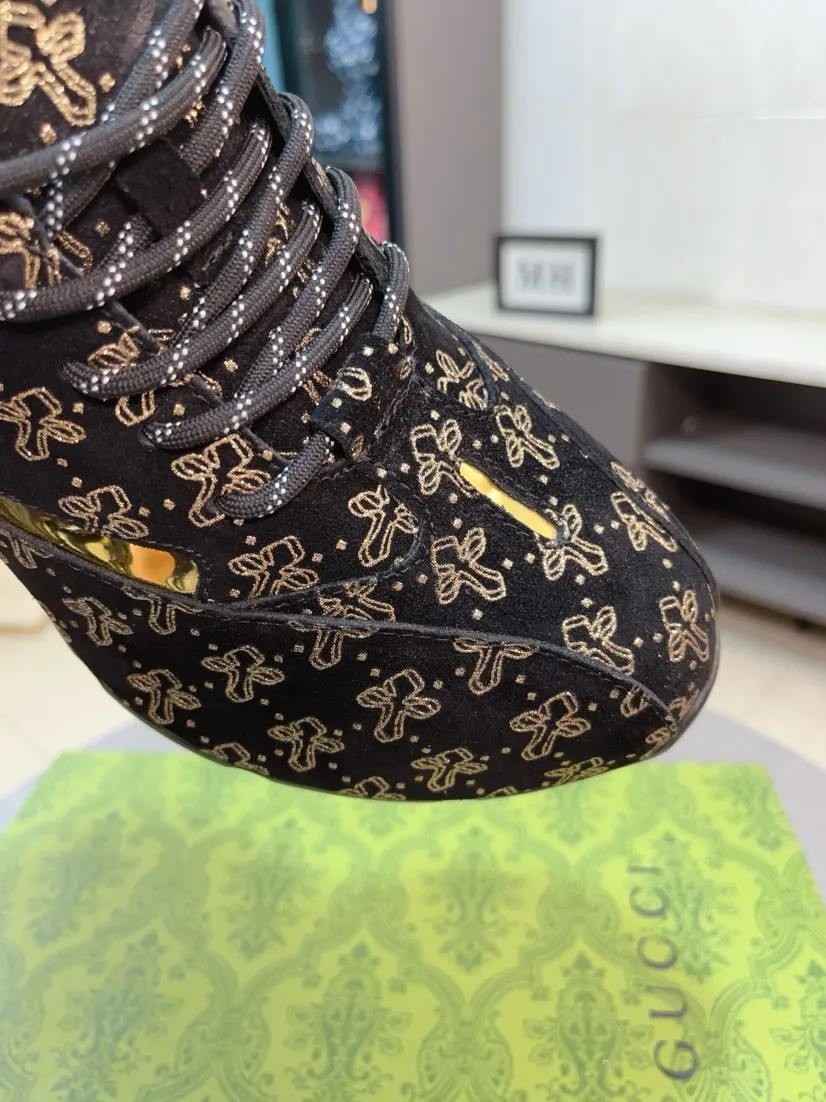 Men's shoes 💰560🌹🌹【GUCCI】pop-top casual sneakers with daddy outsole, breathable and comfortable, easy to walk, a versatile style for trendy men, upper with cowhide edged outsole design➕genuine leather lining➕Gucci's popular original outsole, sports and running style, super comfortable. Code number 38-44